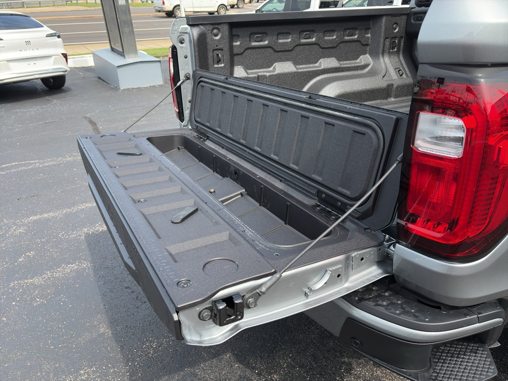 2026 GMC Canyon AT4 - Photo 22