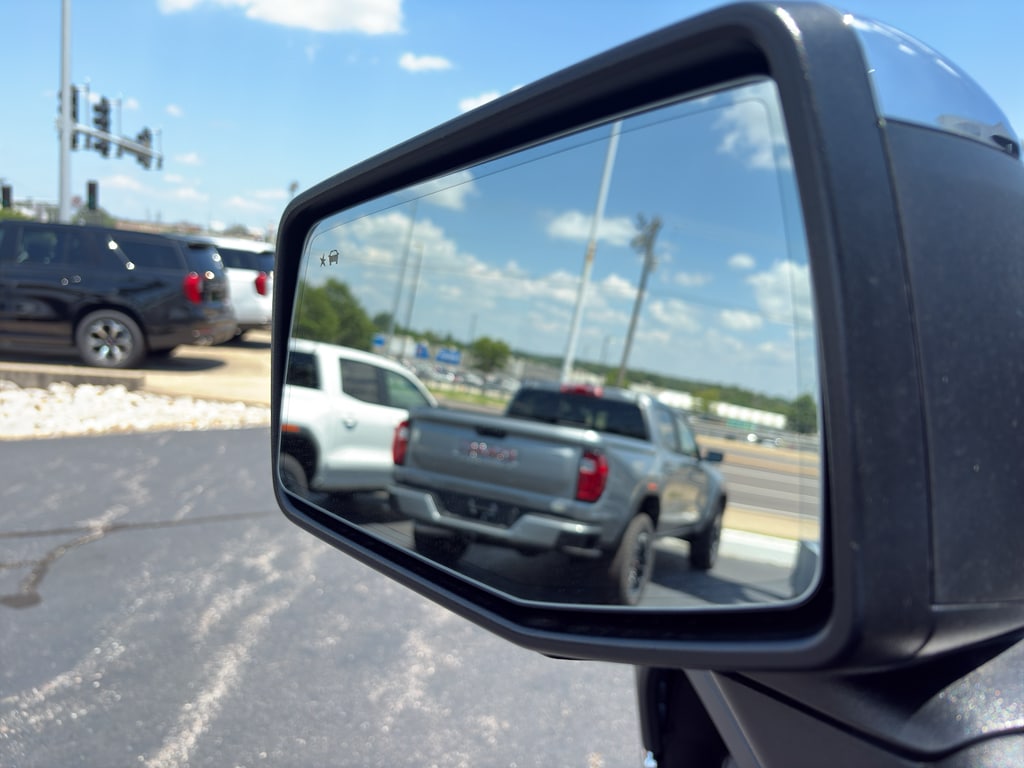 2026 GMC Sierra 1500 SLT - Photo 14