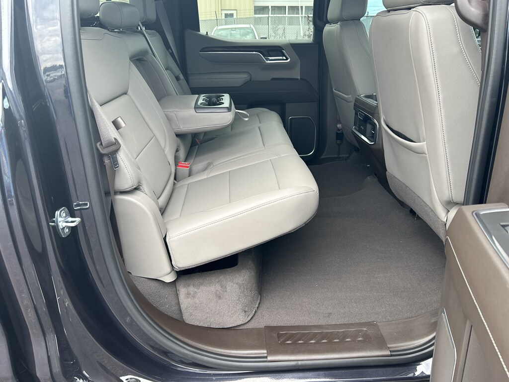 2023 GMC Sierra 1500 SLT - Photo 28