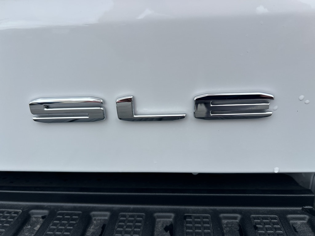 2026 GMC Sierra 1500 SLE - Photo 9