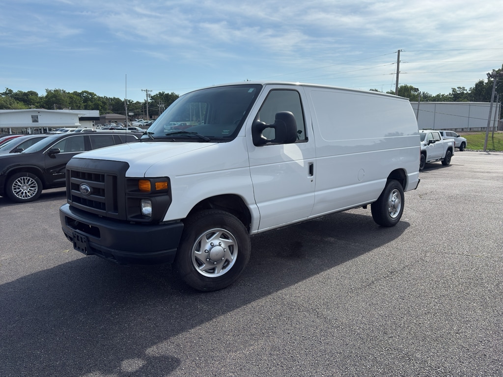 2010 Ford E-Series E-250 Van's photo