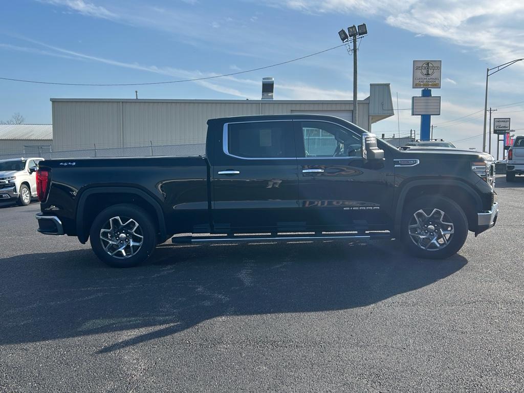 2024 GMC Sierra 1500 SLT - Photo 8