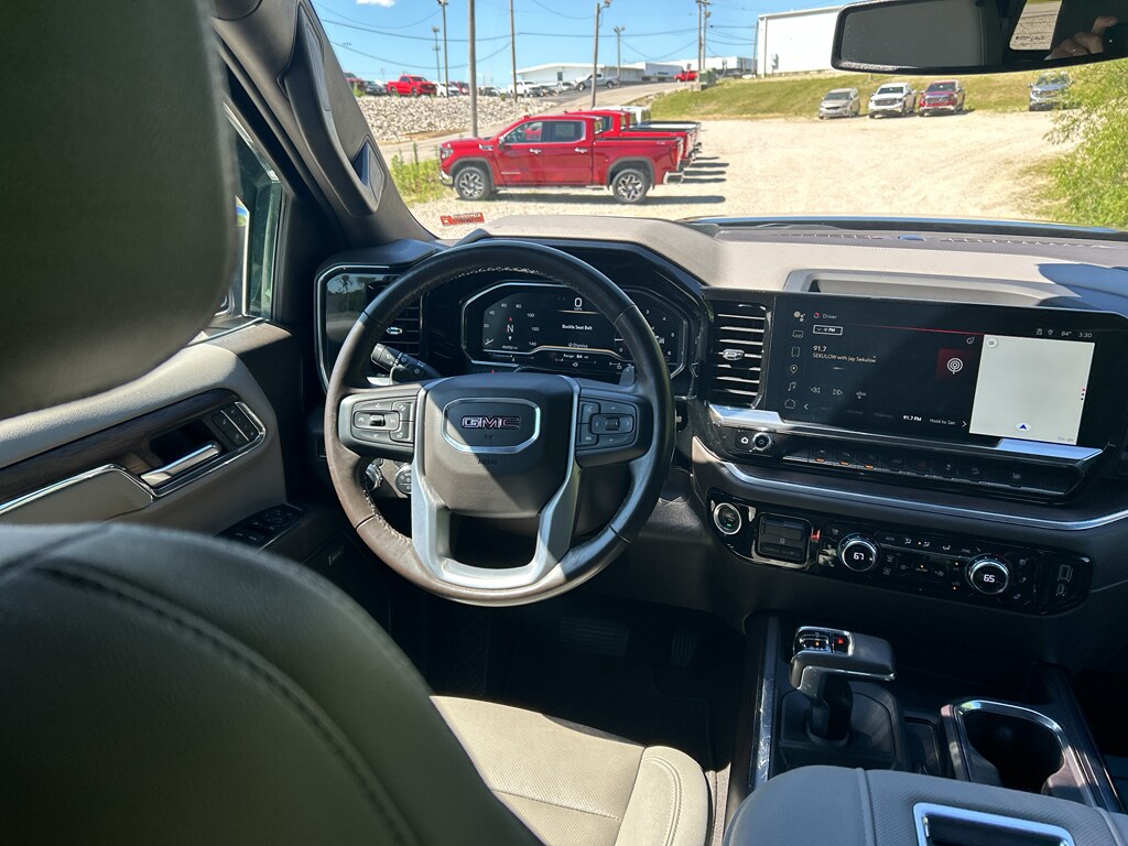 Used 2022 GMC Sierra 1500 SLT with VIN 3GTUUDED1NG644098 for sale in Poplar Bluff, MO