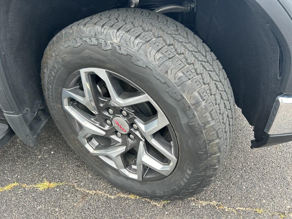 2023 GMC Sierra 1500 SLT - Photo 10