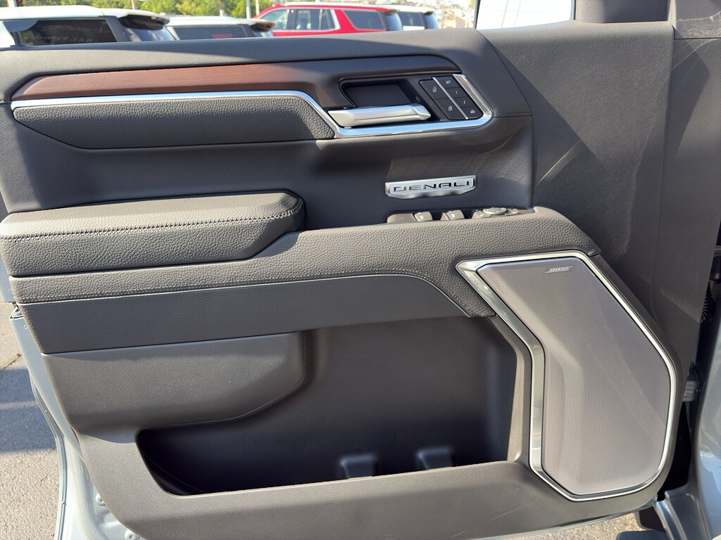 2026 GMC Sierra 1500 Denali - Photo 17
