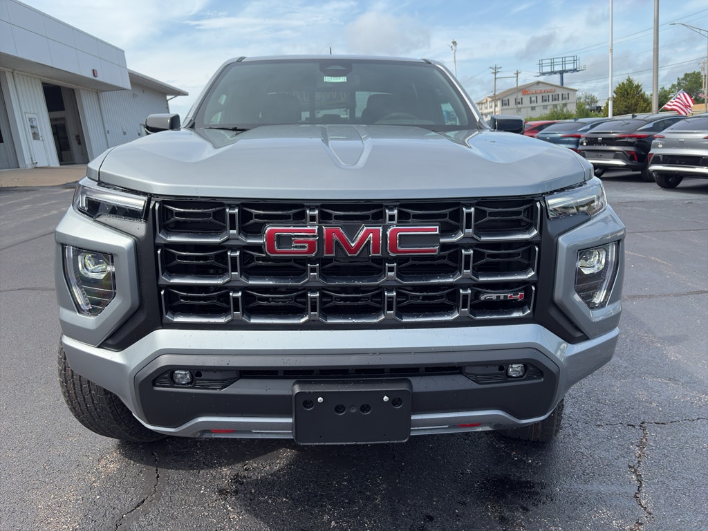 2026 GMC Canyon AT4 - Photo 9