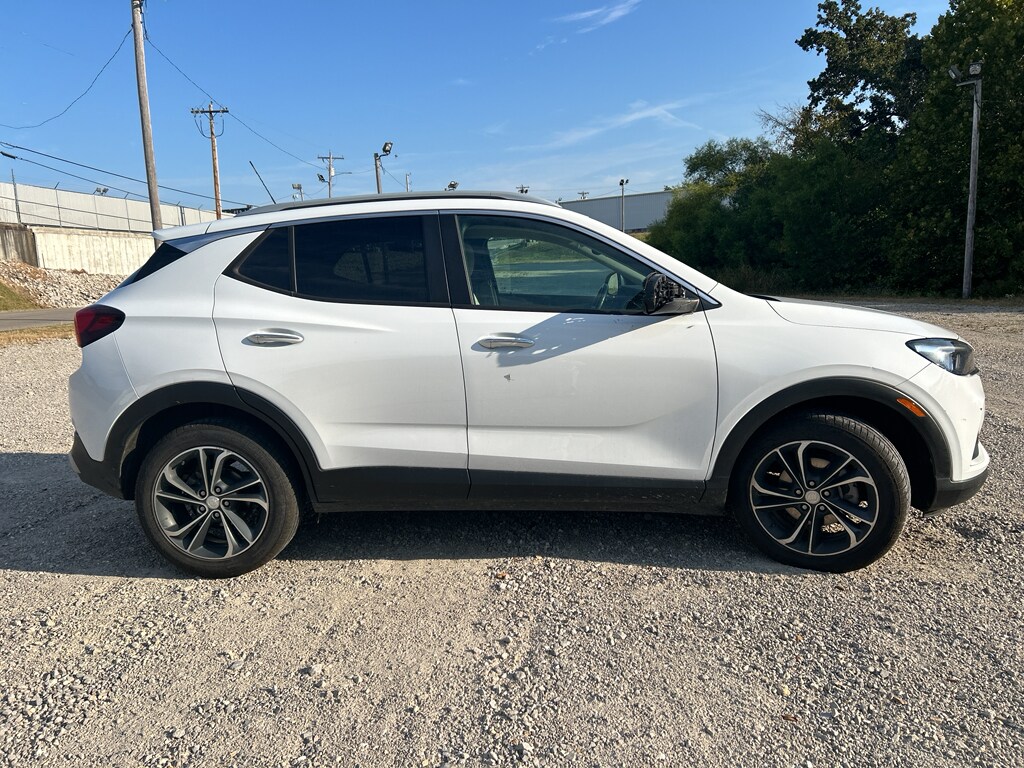 2020 Buick Encore GX Select photo 2