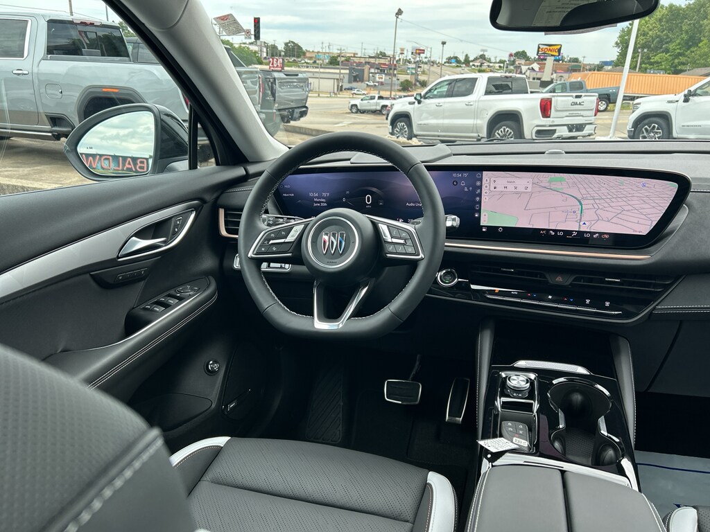 2025 Buick Envision Sport Touring photo 2