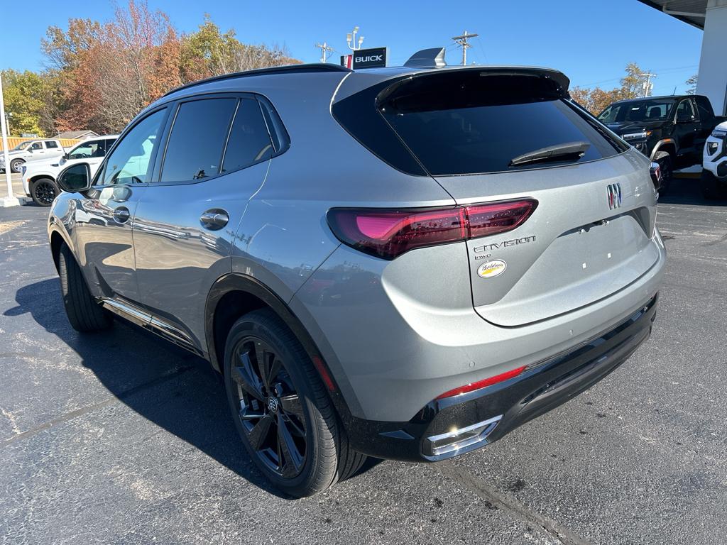 2025 Buick Envision Sport Touring photo 4