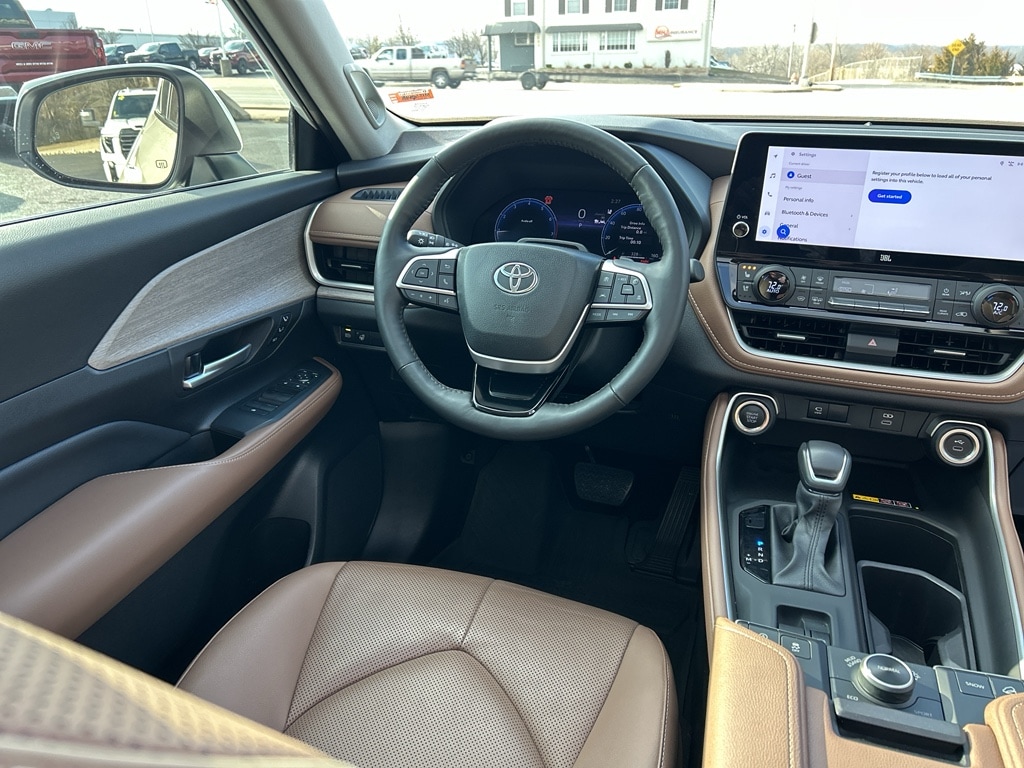 Used 2024 Toyota Grand Highlander XLE