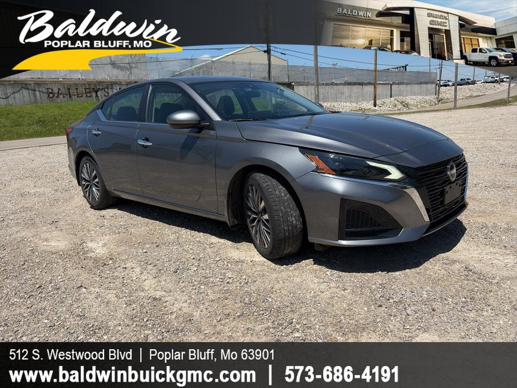Used 2023 Nissan Altima 2.5 SV