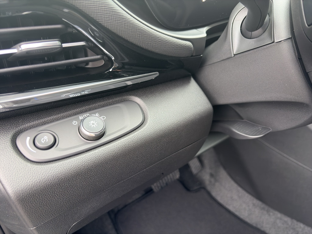 2026 Buick Envista Sport Touring - Photo 12