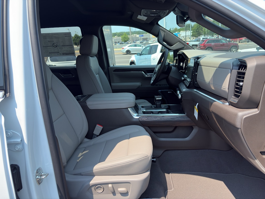 2026 GMC Sierra 1500 SLT - Photo 25