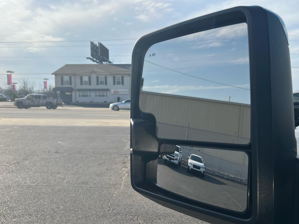 2024 GMC Sierra 1500 SLT - Photo 19