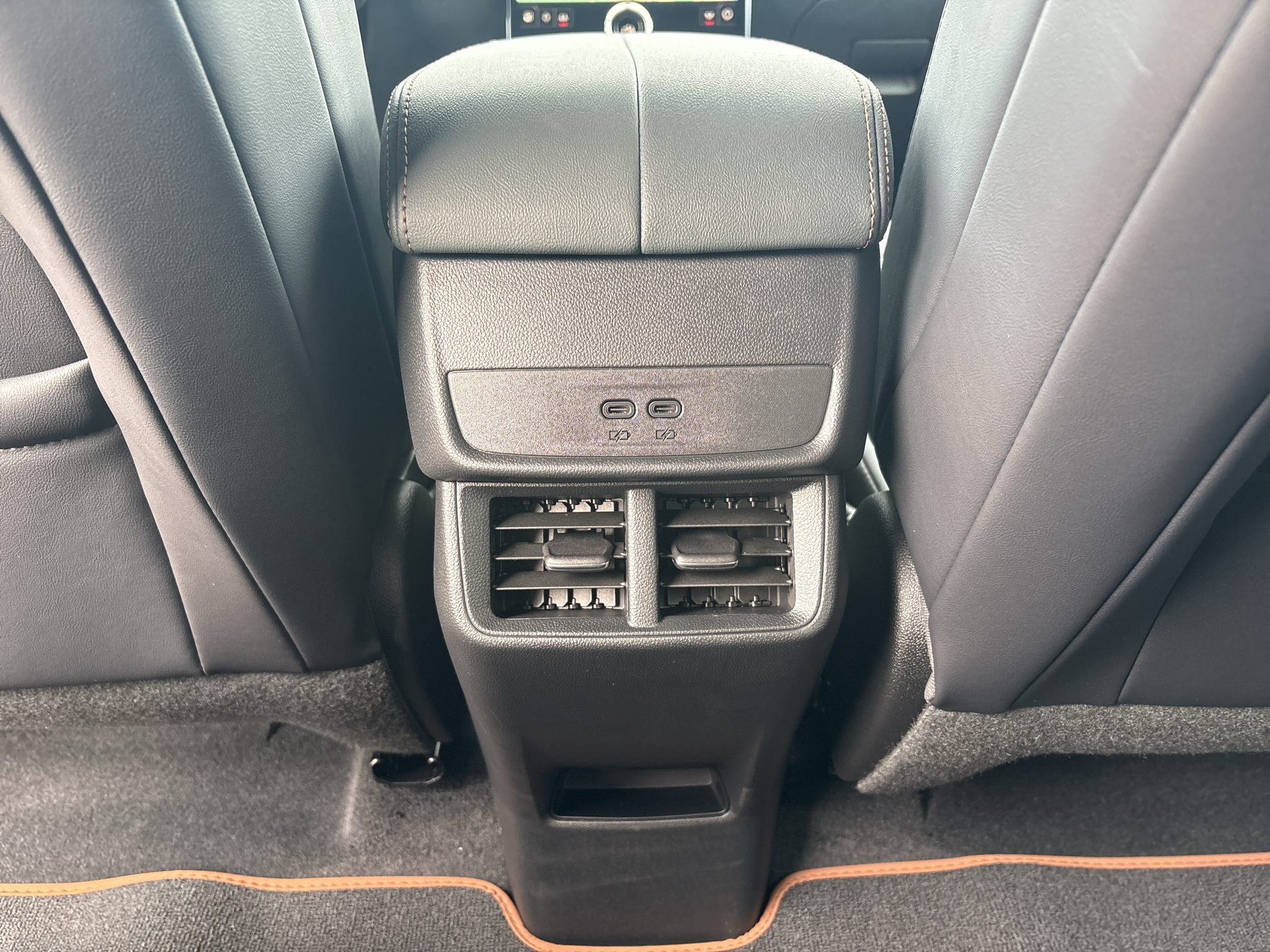 2027 GMC Terrain AT4 - Photo 18