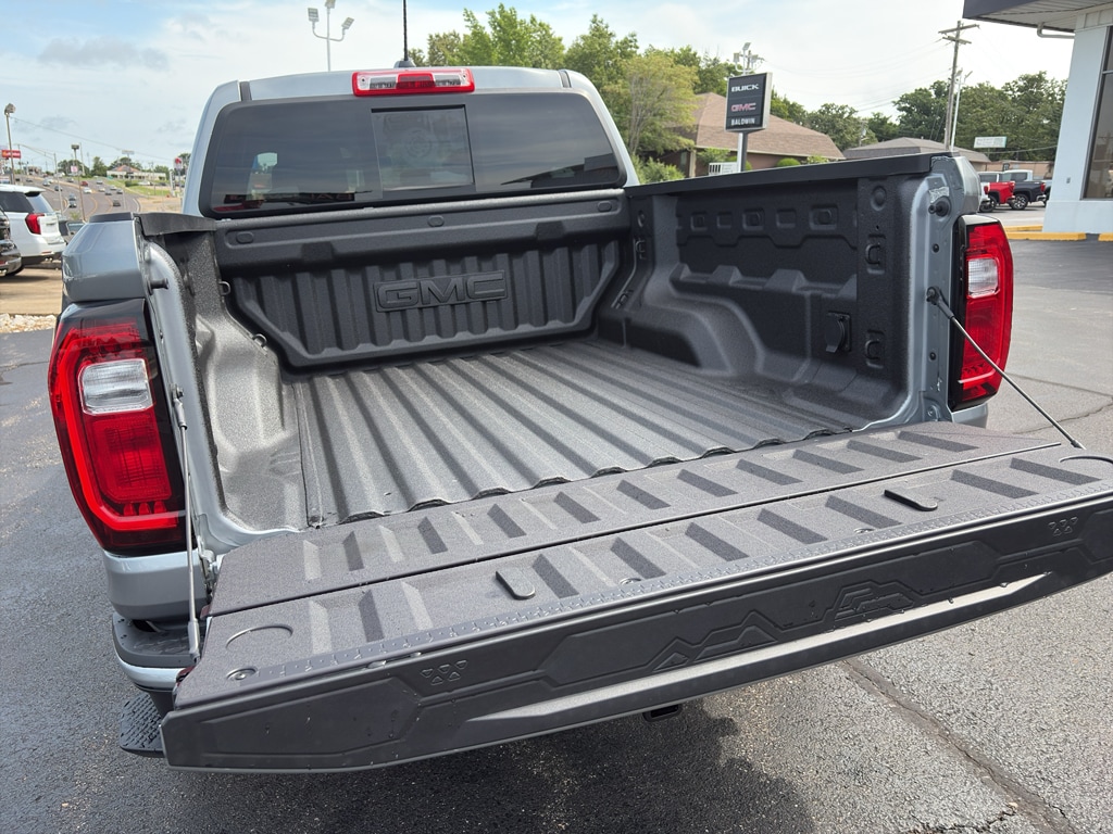 2026 GMC Canyon AT4 - Photo 21