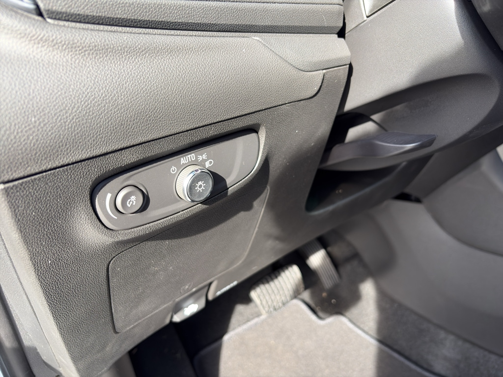 2026 Buick Encore GX Sport Touring - Photo 13