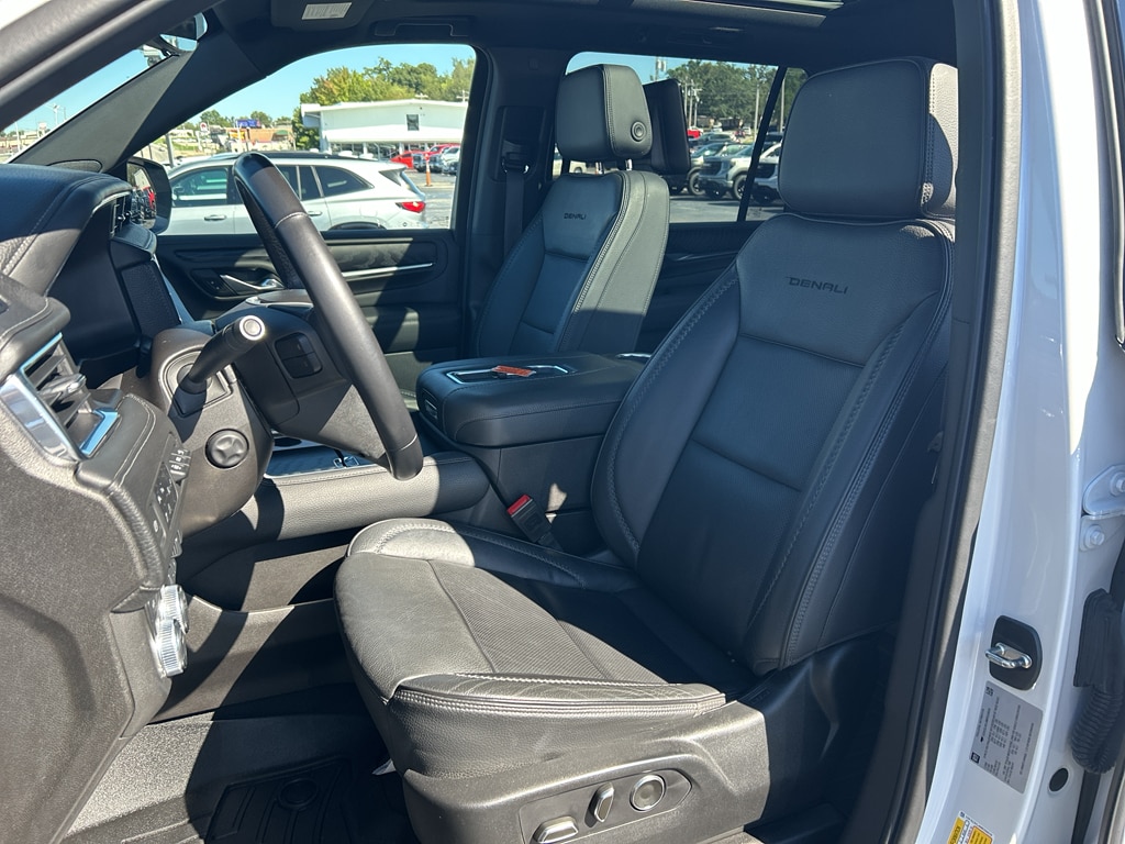 Used 2021 GMC Yukon XL Denali SUV