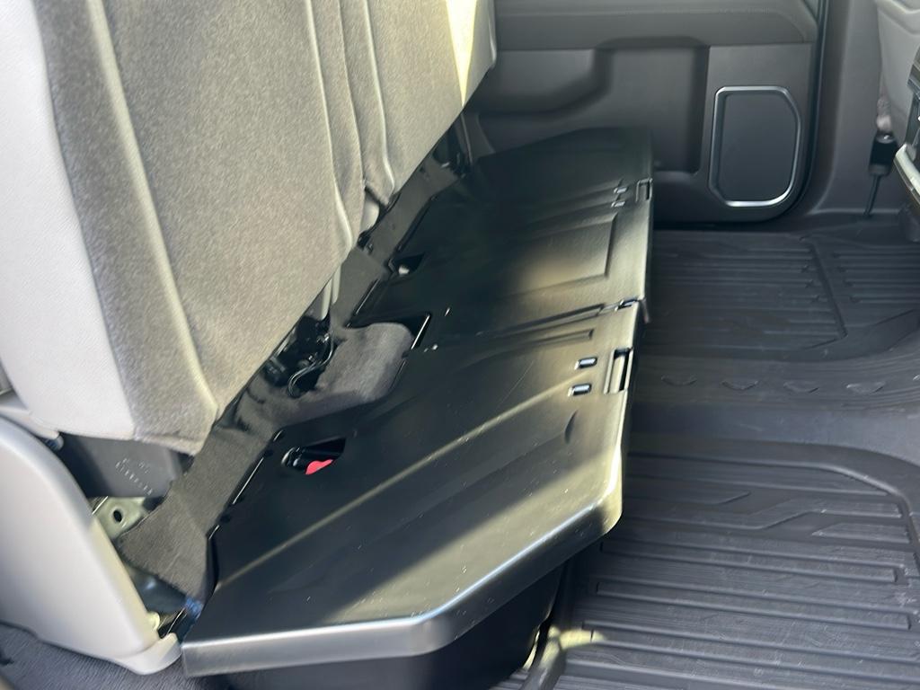2024 GMC Sierra 1500 SLT - Photo 30