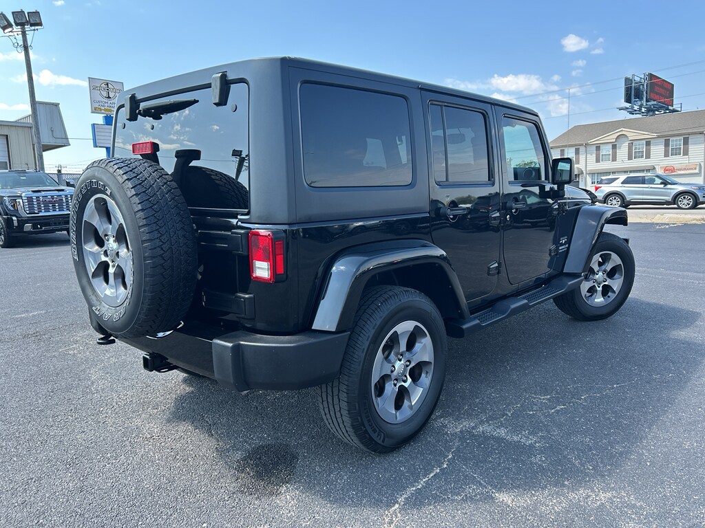 2017 Jeep Wrangler Unlimited Sahara - Photo 6