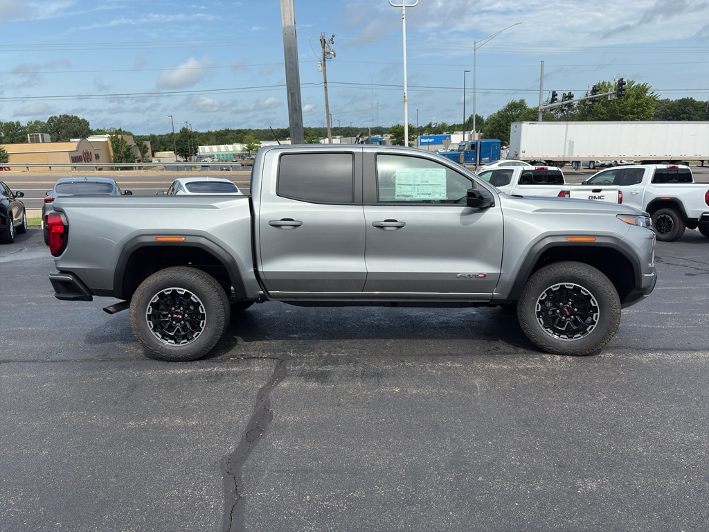 2026 GMC Canyon AT4 - Photo 7