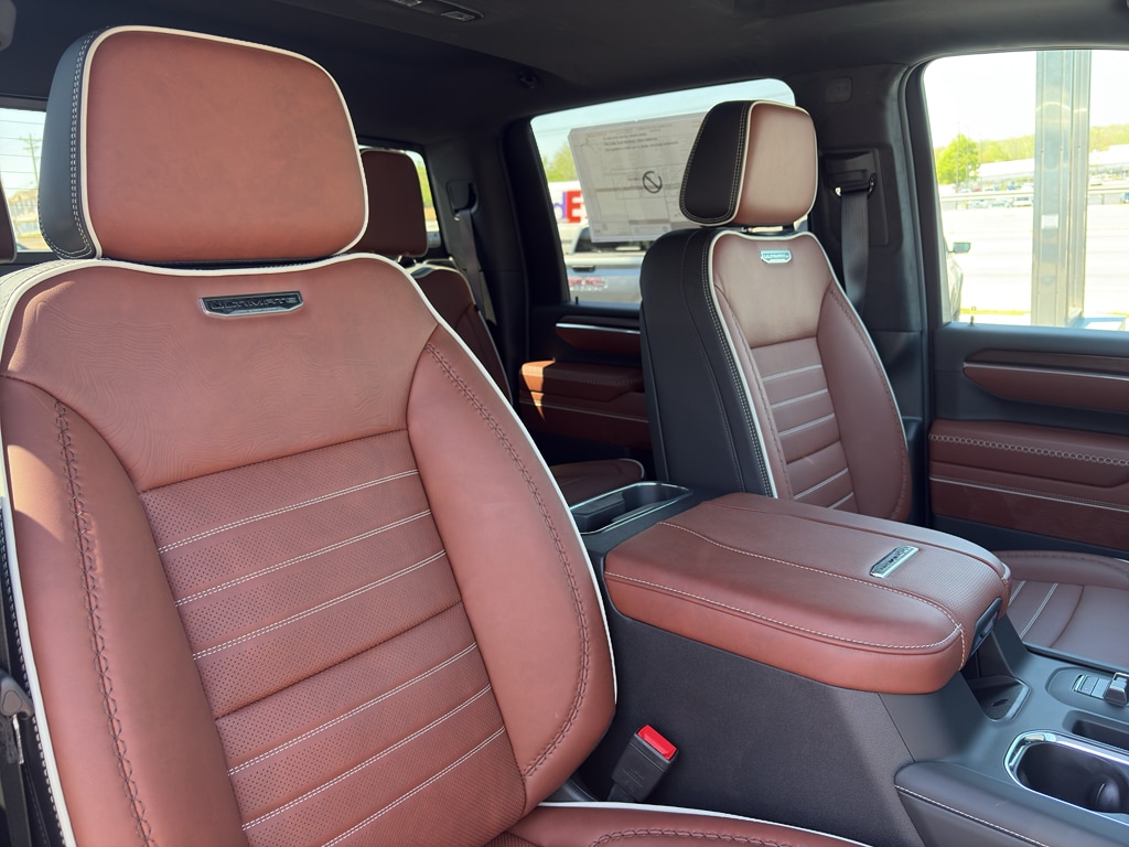 2026 GMC Sierra 3500HD Denali Ultimate - Photo 30