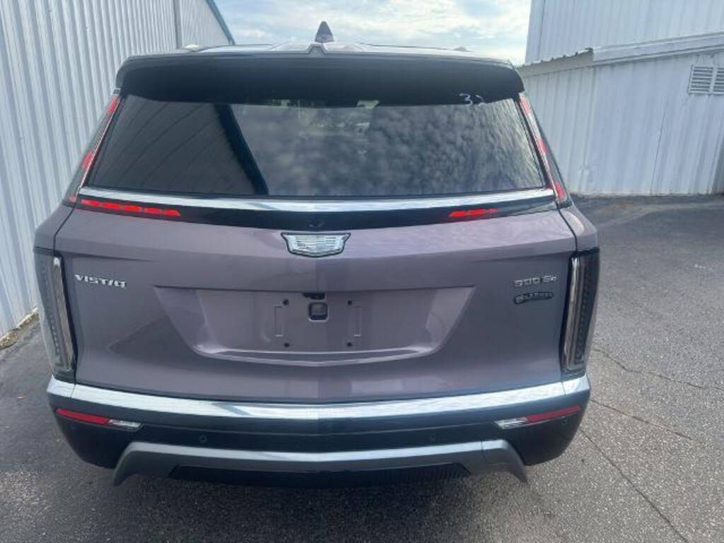 New 2026 CADILLAC VISTIQ Luxury SUV