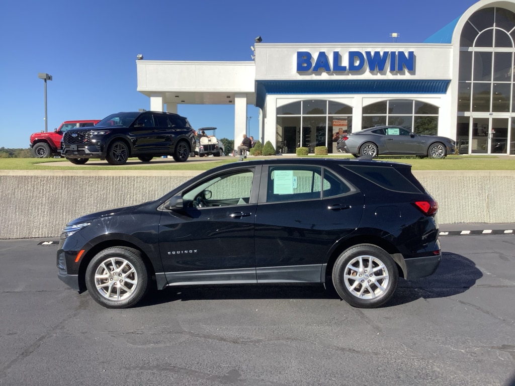 Used 2022 Chevrolet Equinox LS SUV
