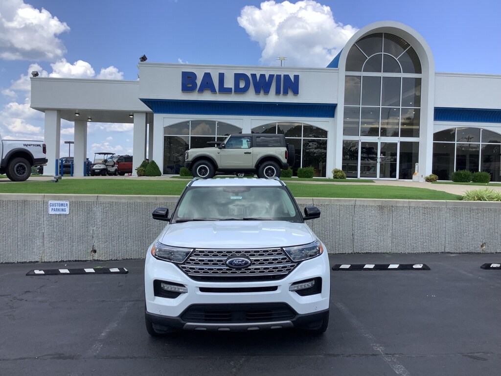 2023 Ford Explorer Limited photo 2