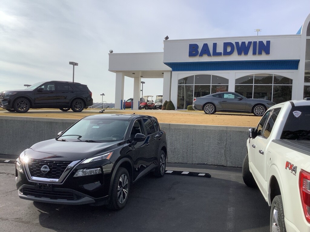 Used 2023 Nissan Rogue SV Sport Utility