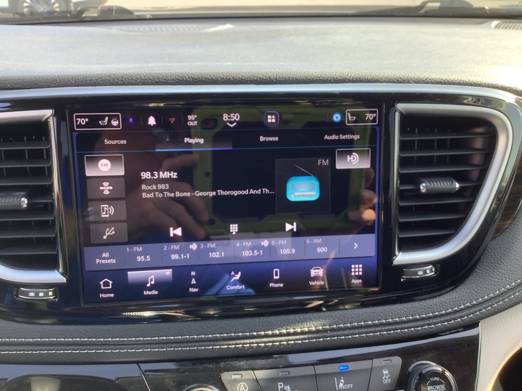 2023 Chrysler Pacifica Limited - Photo 17