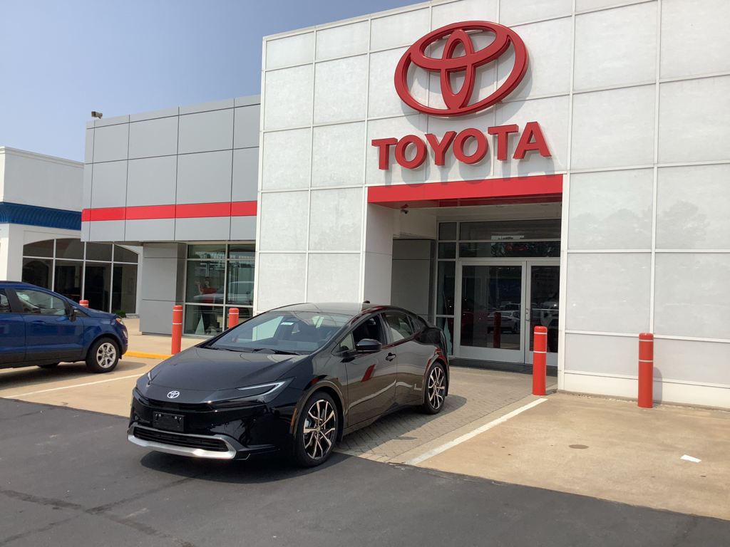 Used 2025 Toyota Prius Prime XSE Premium Hatchback