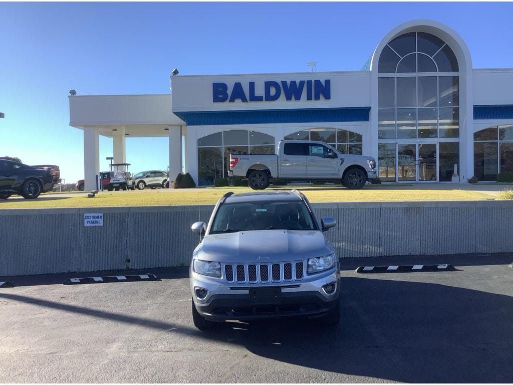 Used 2015 Jeep Compass Latitude with VIN 1C4NJCEA0FD178627 for sale in Poplar Bluff, MO