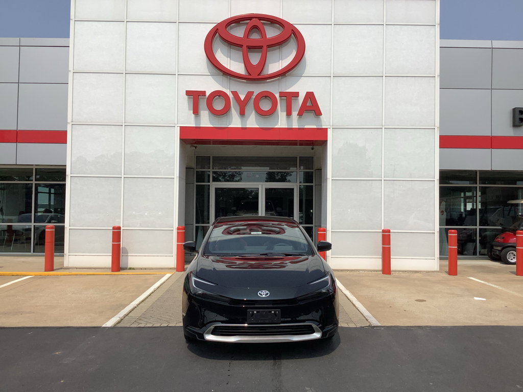 Used 2025 Toyota Prius Prime XSE Premium Hatchback