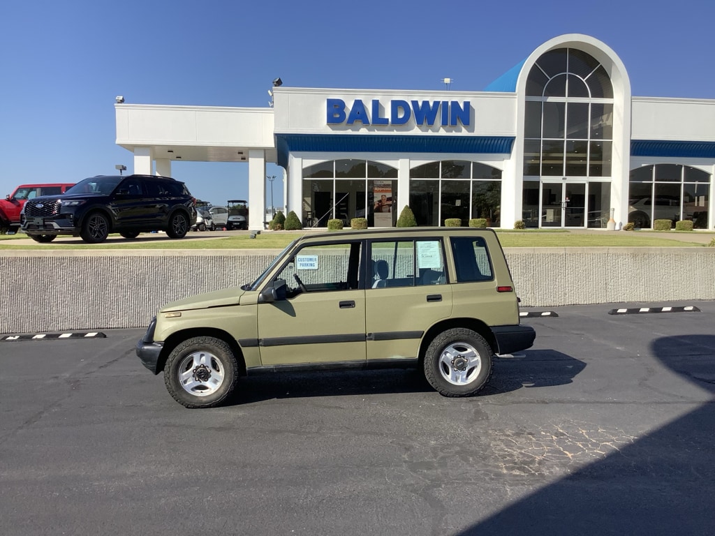 Used 1996 Geo Tracker Hardtop SUV