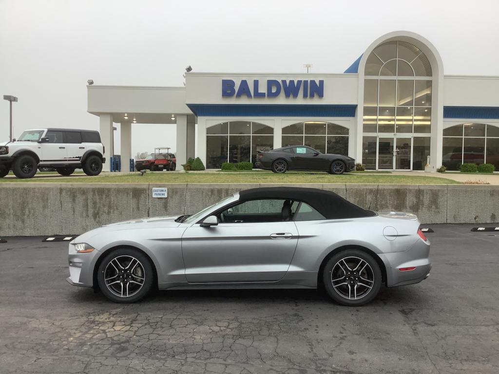 2023 Ford Mustang EcoBoost Premium Convertible photo 4