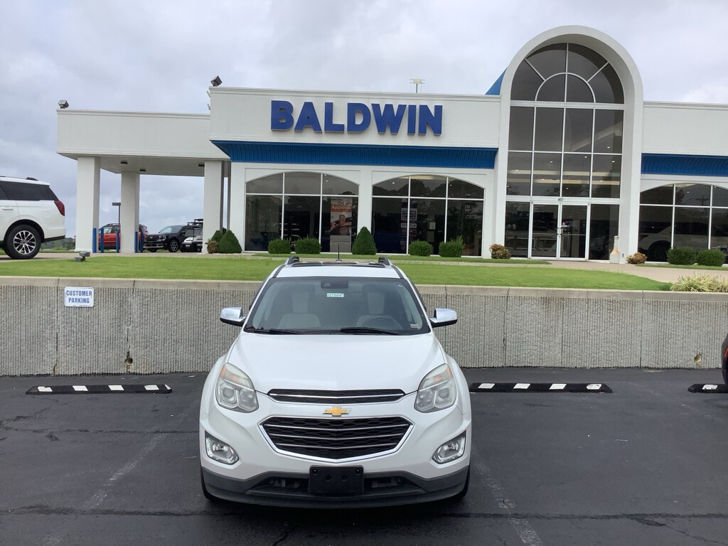 2017 Chevrolet Equinox Premier photo 2