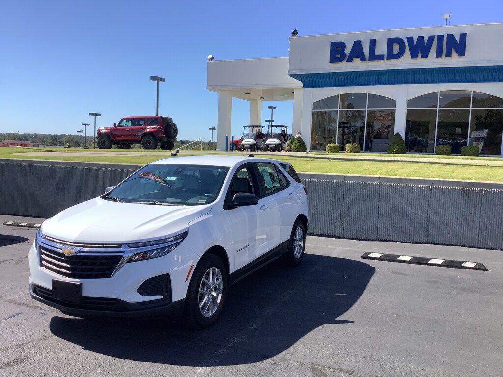 Used 2023 Chevrolet Equinox LS SUV