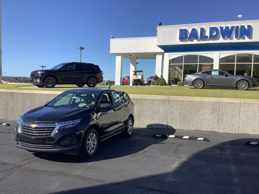 Used 2022 Chevrolet Equinox LS SUV