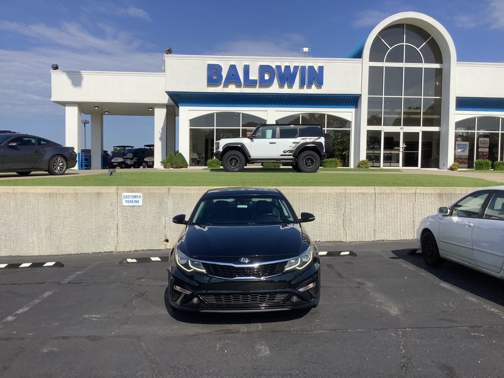 Used 2019 Kia Optima S with VIN 5XXGT4L32KG297423 for sale in Poplar Bluff, MO