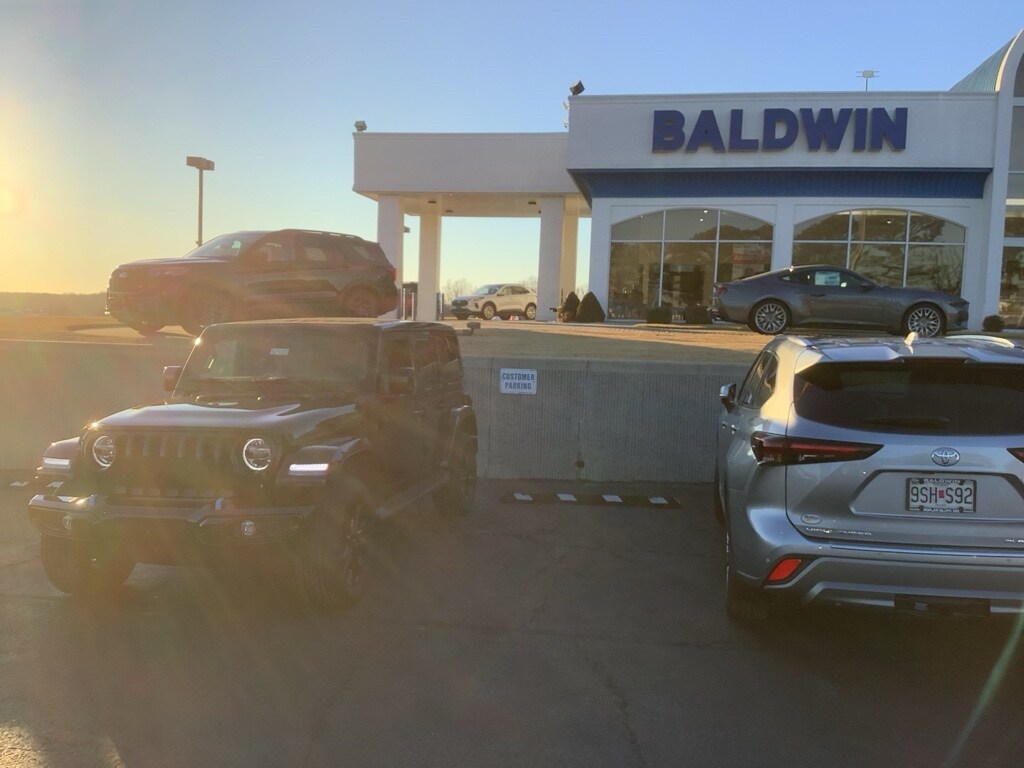 Used 2021 Jeep Wrangler Unlimited Sahara High Altitude SUV