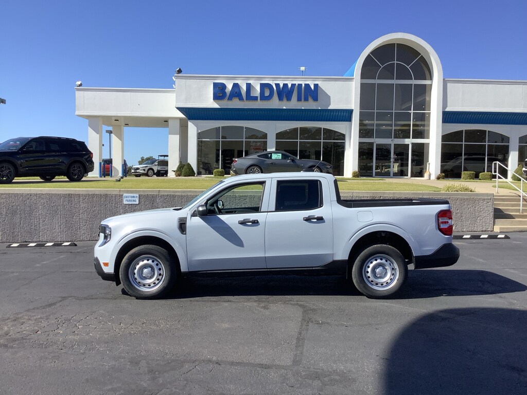 New 2025 Ford Maverick XL Truck SuperCrew