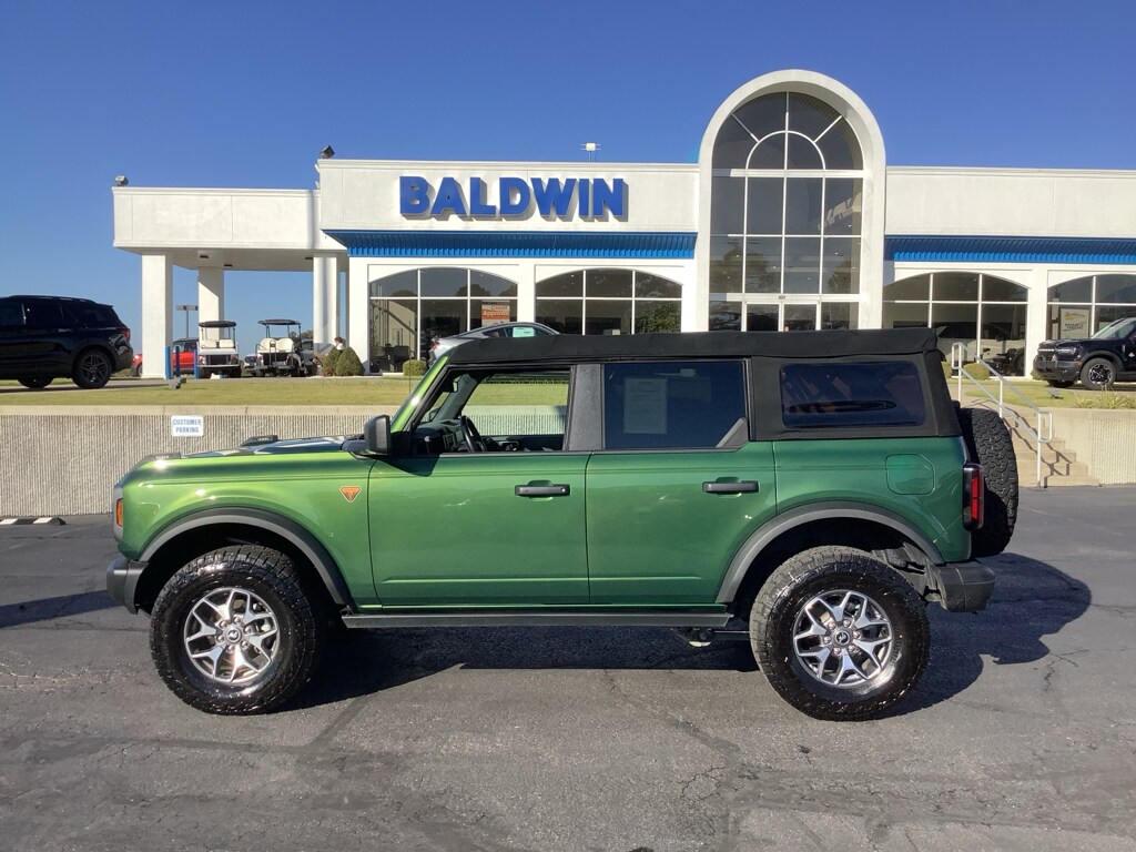 2022 Ford Bronco Badlands photo 4