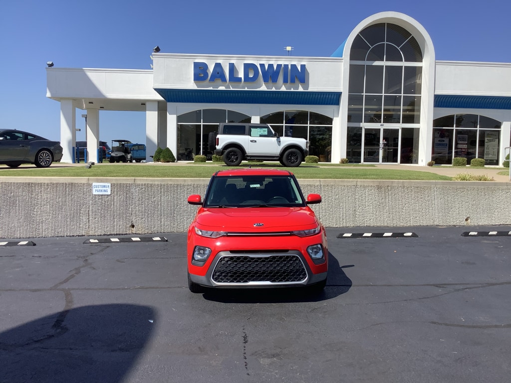 Used 2020 Kia Soul LX with VIN KNDJ23AUXL7076399 for sale in Poplar Bluff, MO