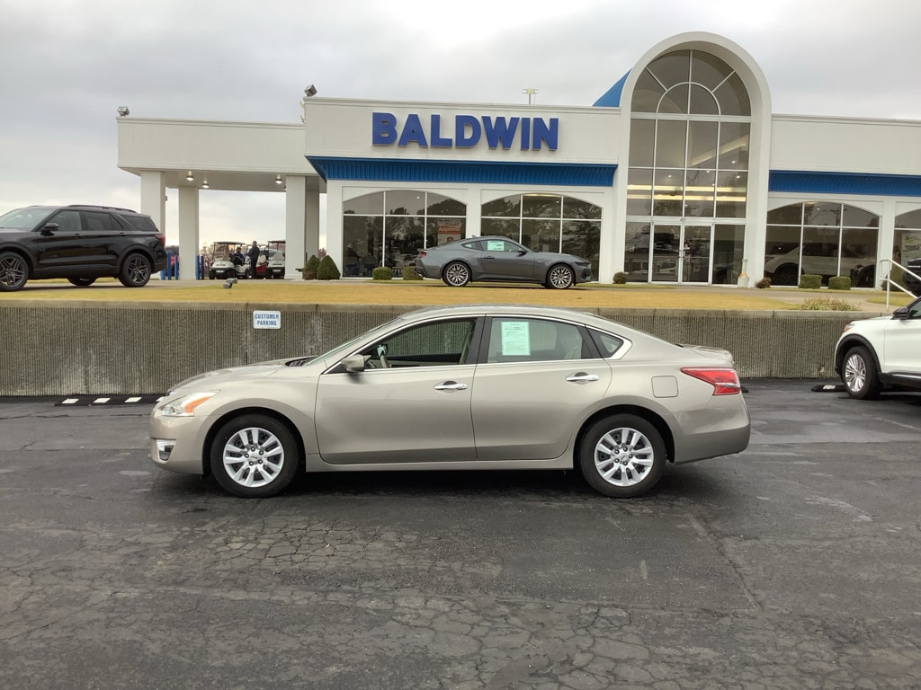 Used 2013 Nissan Altima 2.5 S Sedan