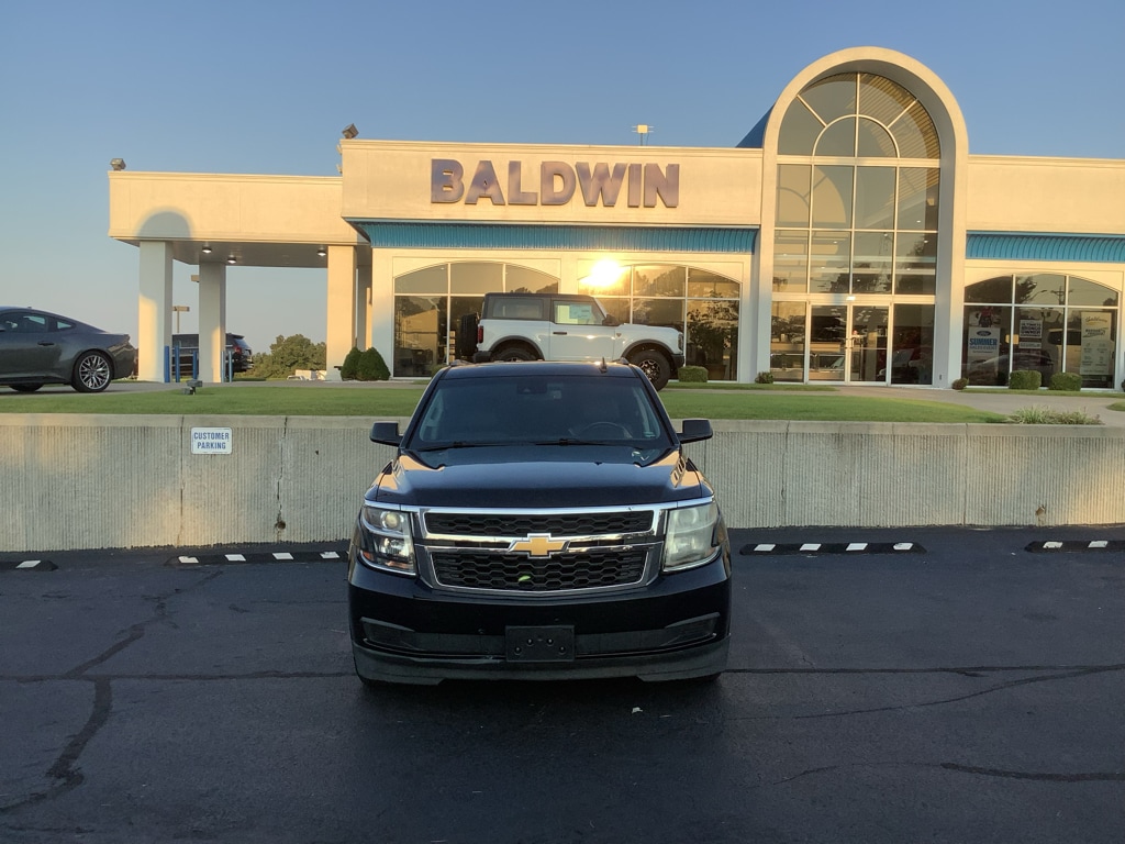 Used 2018 Chevrolet Tahoe LT with VIN 1GNSKBKC2JR319877 for sale in Poplar Bluff, MO