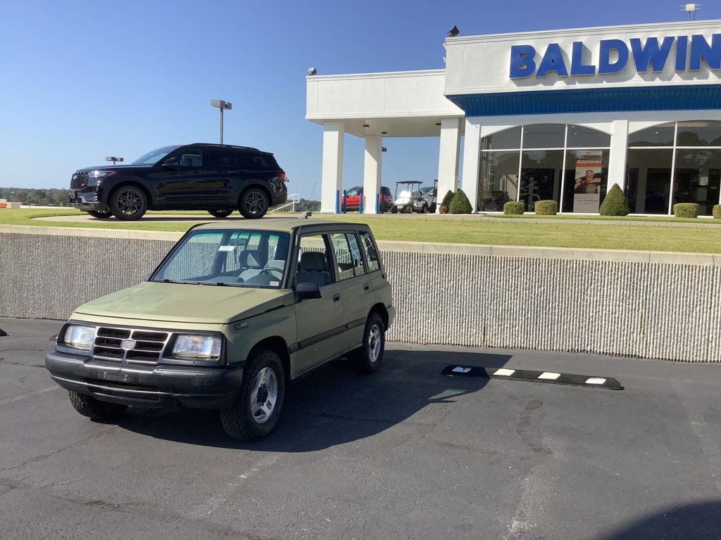 Used 1996 Geo Tracker Hardtop SUV