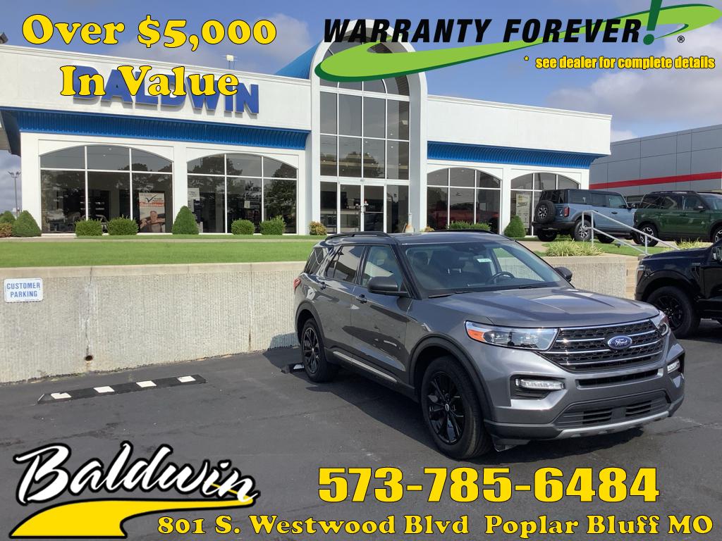 2022 Ford Explorer XLT 4WD's photo