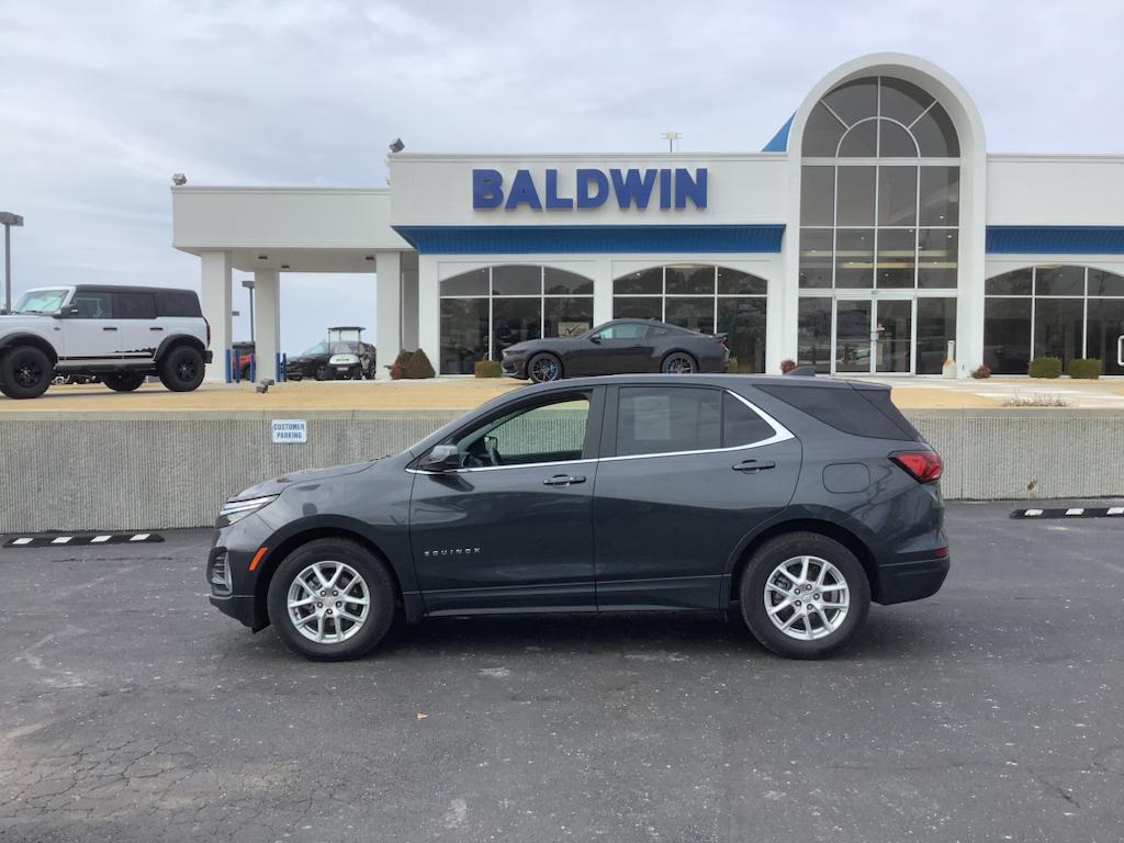 2022 Chevrolet Equinox LT photo 3