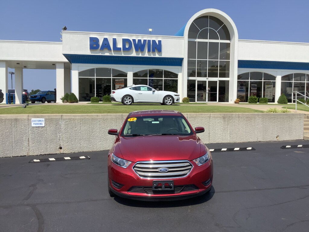 Used 2019 Ford Taurus SEL Sedan